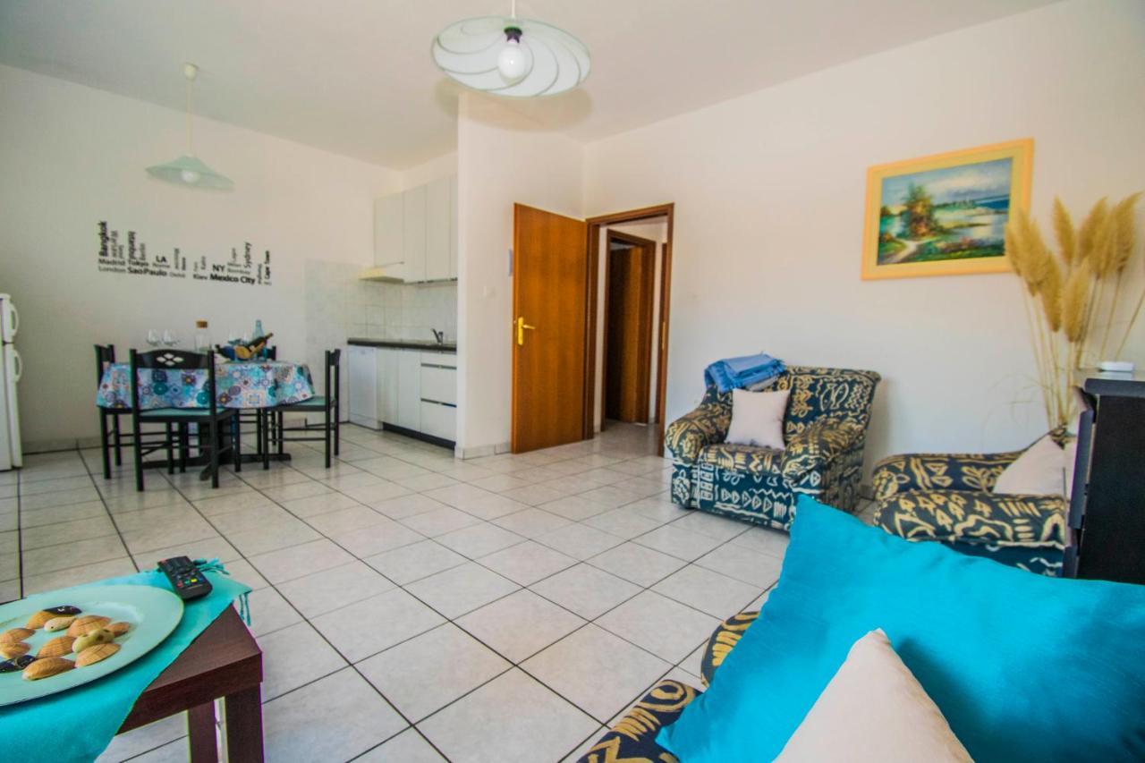 Apartments Pampas Island Pag 帕格 外观 照片
